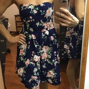 Floral strapless dress